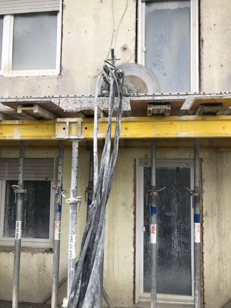 Balkontrennung in Duisburg-Homberg